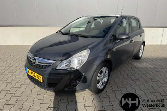 Opel Corsa (2013) thumbnail 2