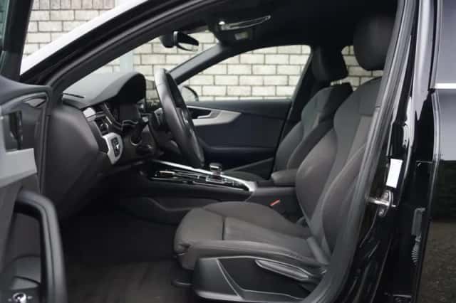 Audi A4 (2021) thumbnail 4