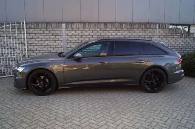 Audi A6 (2022) thumbnail 2