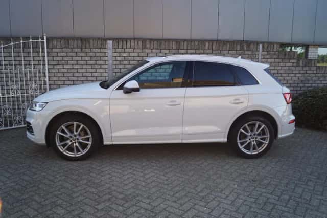 Audi Q5 (2019) thumbnail 2