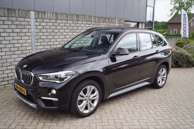 BMW X1 (2017) thumbnail 1