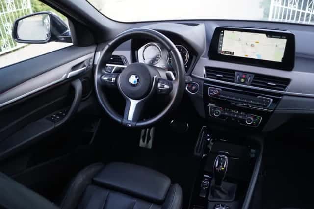 BMW X2 (2022) thumbnail 3
