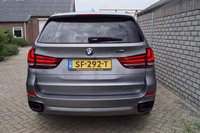 BMW X5 (2018) thumbnail 5