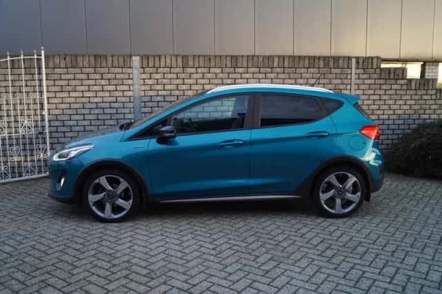Ford Fiesta (2018) thumbnail 2