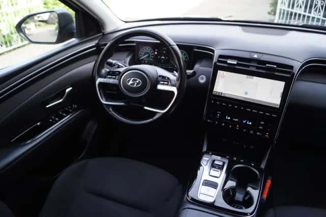 Hyundai Tucson (2021) thumbnail 3