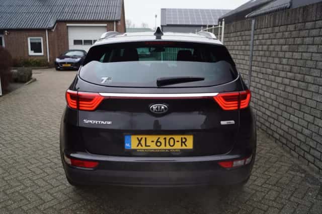 Kia Sportage (2017) thumbnail 5