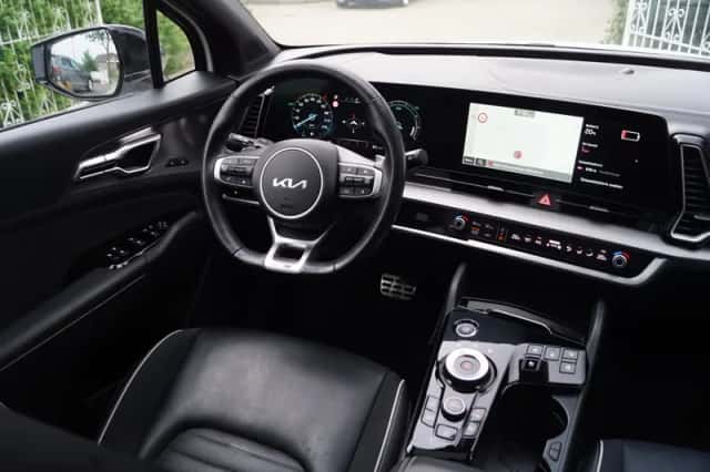 Kia Sportage (2024) thumbnail 3
