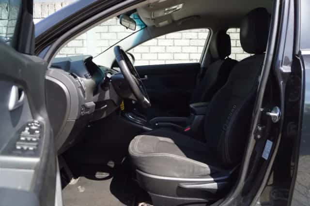 Kia Sportage (2013) thumbnail 4