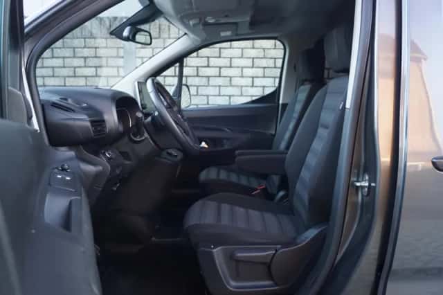 Opel Combo (2020) thumbnail 4