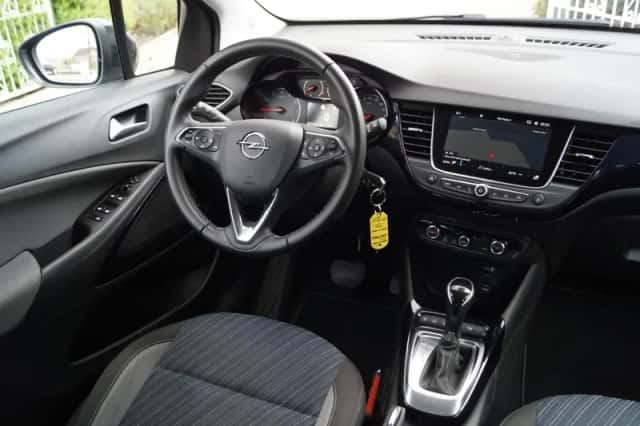 Opel Crossland X (2019) thumbnail 3
