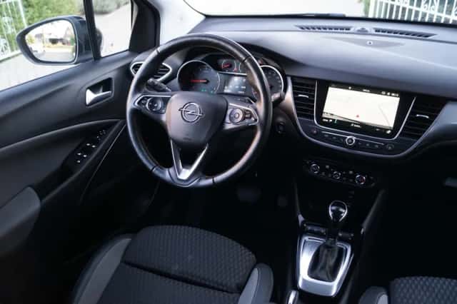 Opel Crossland X (2019) thumbnail 3