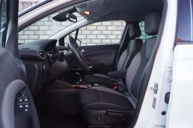 Opel Crossland X (2019) thumbnail 4
