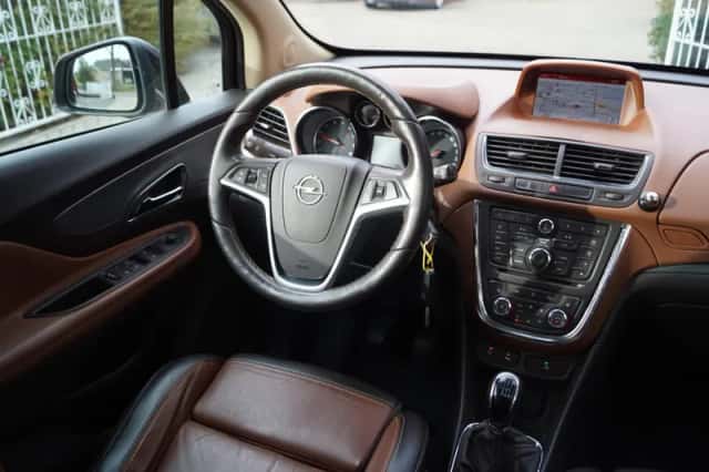 Opel Mokka (2015) thumbnail 3