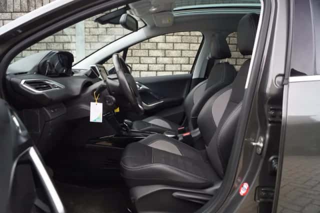 Peugeot 2008 (2018) thumbnail 4