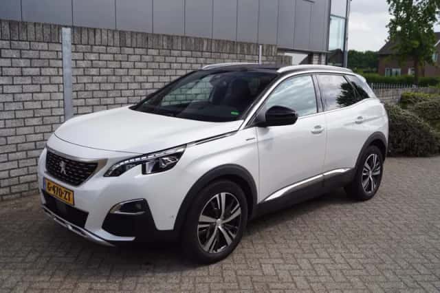 Peugeot 3008 (2019) thumbnail 1
