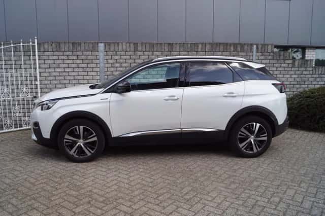 Peugeot 3008 (2019) thumbnail 2