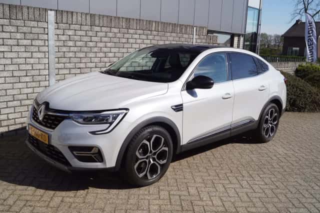 Renault Arkana (2023) thumbnail 1