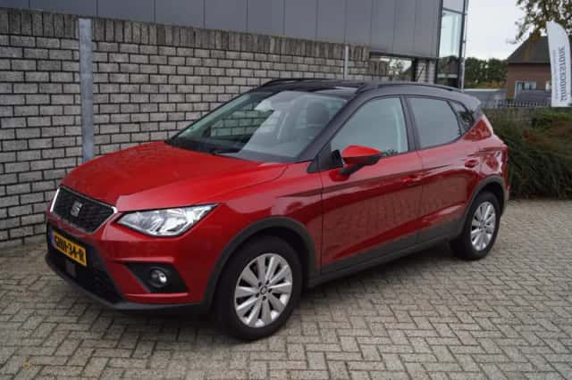SEAT Arona (2021) thumbnail 1