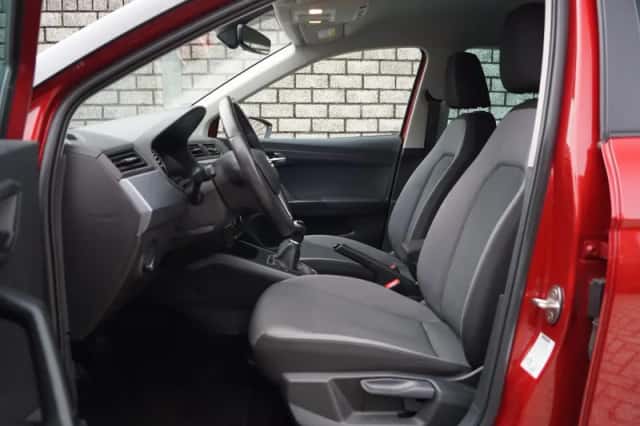 SEAT Arona (2021) thumbnail 4