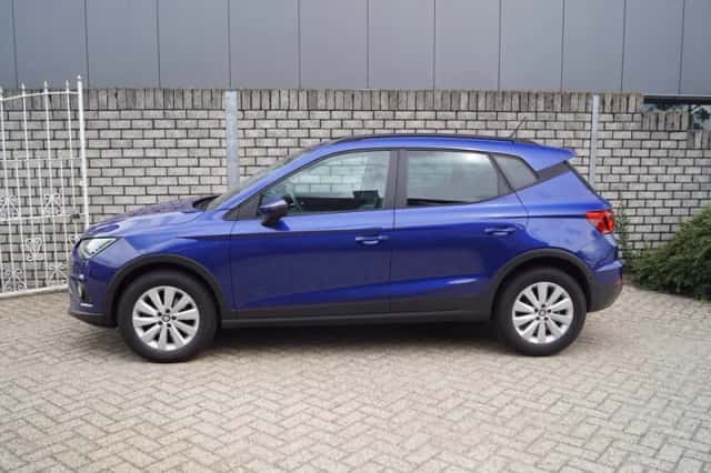 SEAT Arona (2020) thumbnail 2