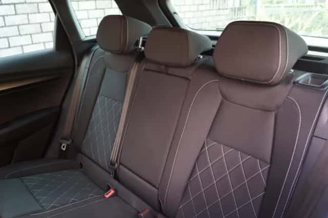 Škoda Karoq (2022) thumbnail 5