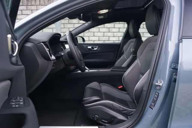Volvo S60 (2024) thumbnail 4