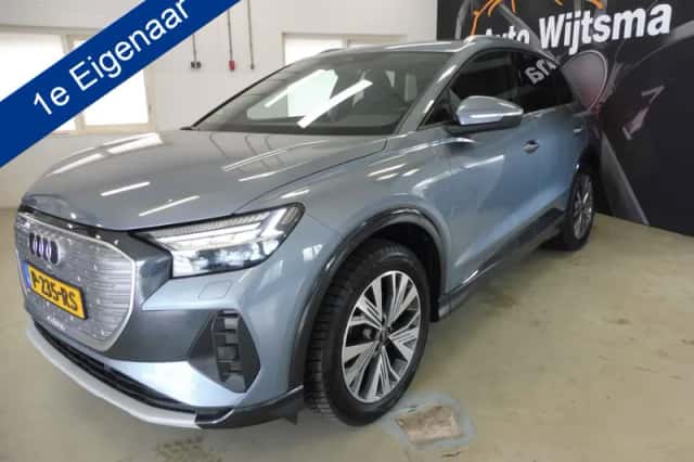 Audi Q4 e-tron (2022) thumbnail 1