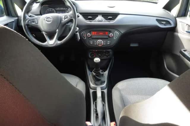Opel Corsa (2017) thumbnail 3