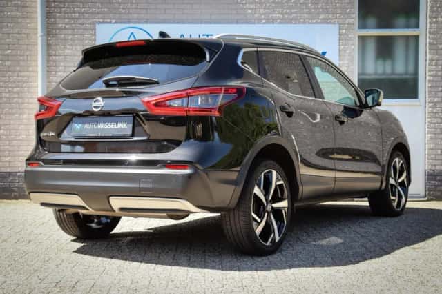 Nissan Qashqai (2019) thumbnail 4