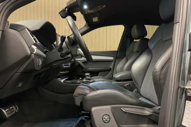 Audi Q5 (2023) thumbnail 6