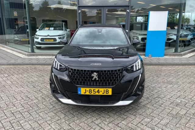 Peugeot 2008 (2020) thumbnail 3