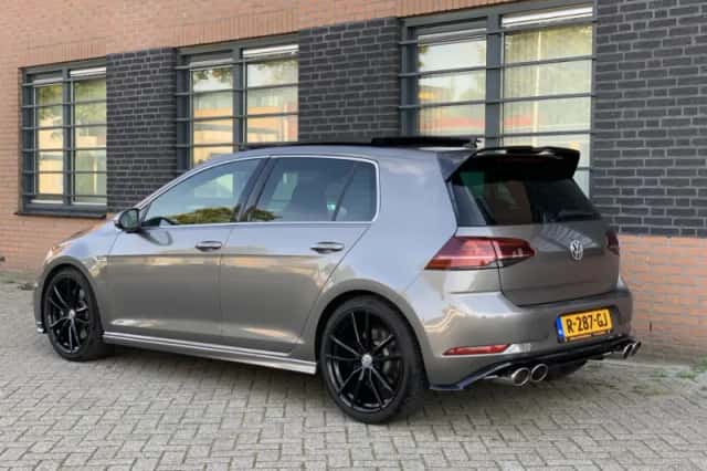 Volkswagen Golf (2016) thumbnail 5