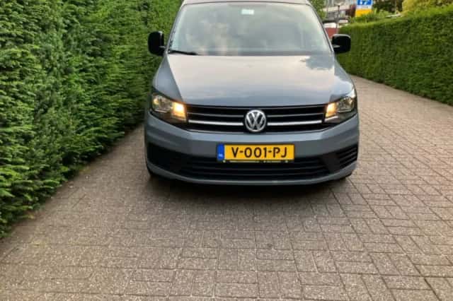 Volkswagen Caddy (2017) thumbnail 4