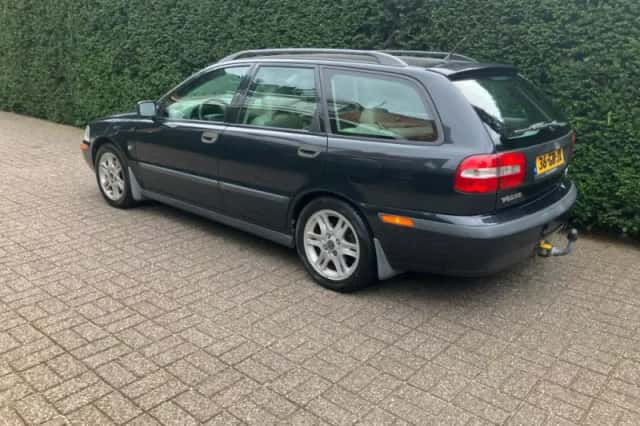Volvo V40 (2000) thumbnail 3