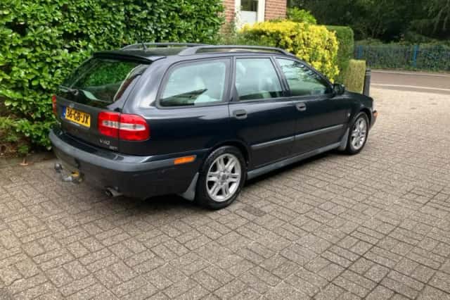 Volvo V40 (2000) thumbnail 4