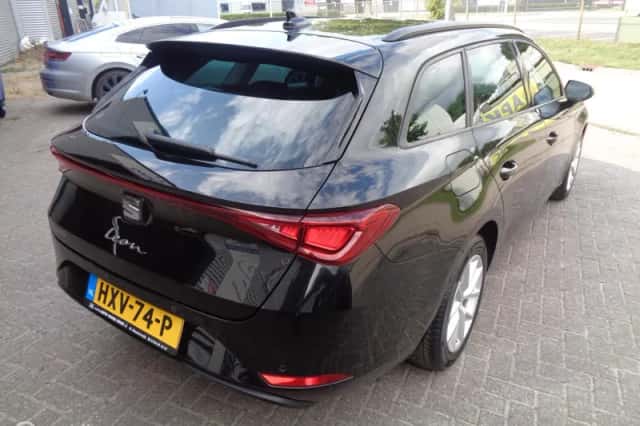 SEAT Leon Sportstourer (2021) thumbnail 4