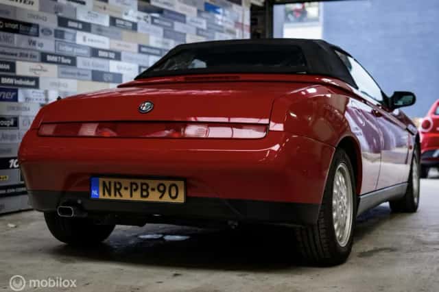 Alfa Romeo Spider (1996) thumbnail 4