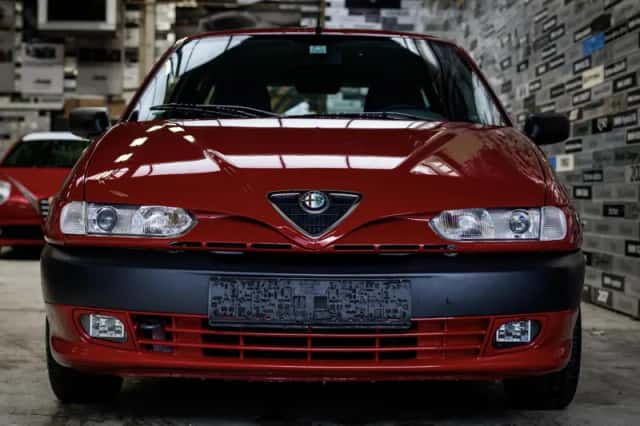 Alfa Romeo 145 (1997) thumbnail 3