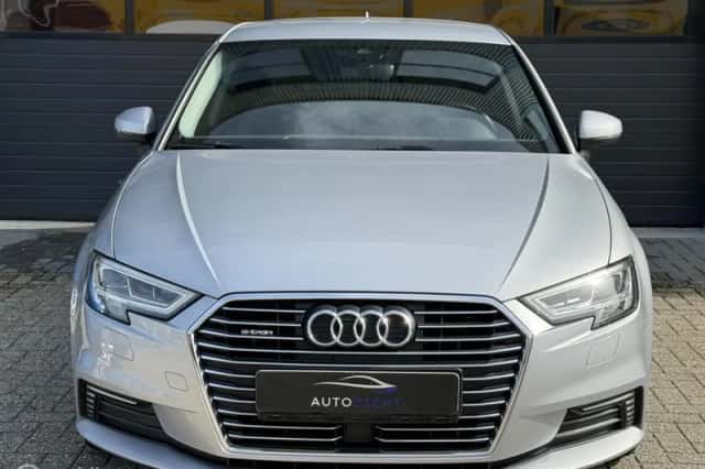 Audi A3 (2018) thumbnail 2