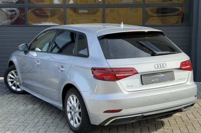 Audi A3 (2018) thumbnail 6