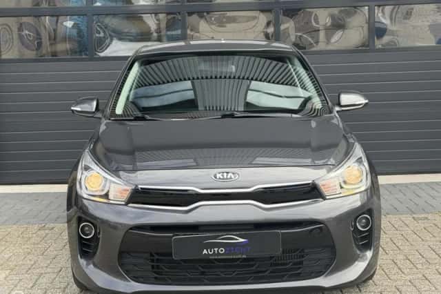 Kia Rio (2020) thumbnail 2