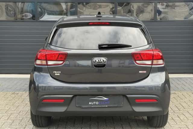 Kia Rio (2020) thumbnail 6