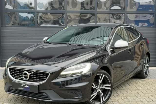 Volvo V40 (2018) thumbnail 1