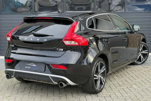Volvo V40 (2018) thumbnail 5