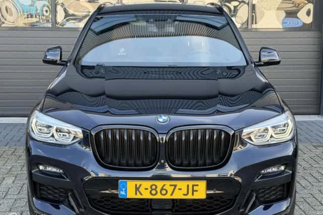 BMW X3 (2021) thumbnail 2