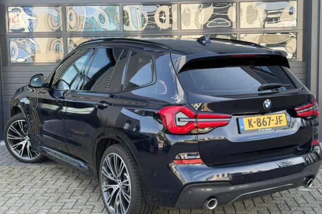 BMW X3 (2021) thumbnail 4
