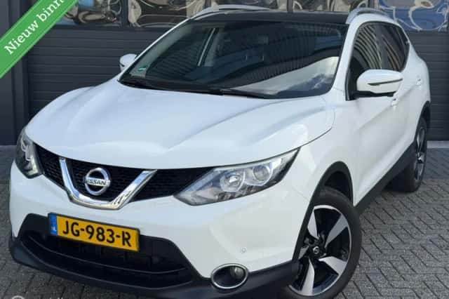 Nissan Qashqai (2016) thumbnail 1
