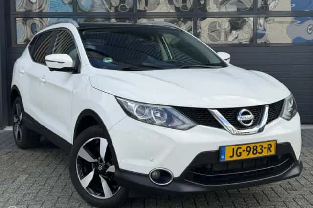 Nissan Qashqai (2016) thumbnail 4