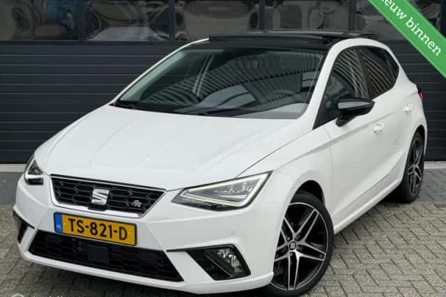 SEAT Ibiza (2018) thumbnail 1