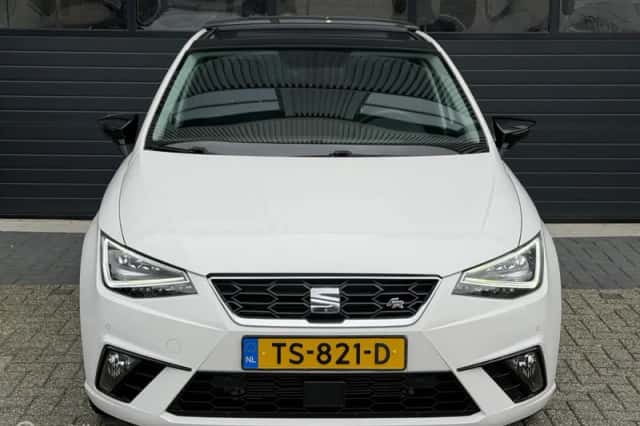 SEAT Ibiza (2018) thumbnail 2